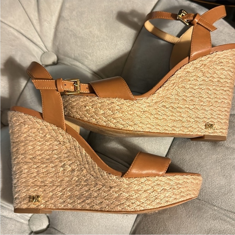 Women's Tan Wedge Sandals